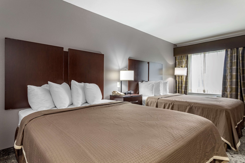 Standard Room, 2 Queen Beds, Non Smoking, Refrigerator & Microwave