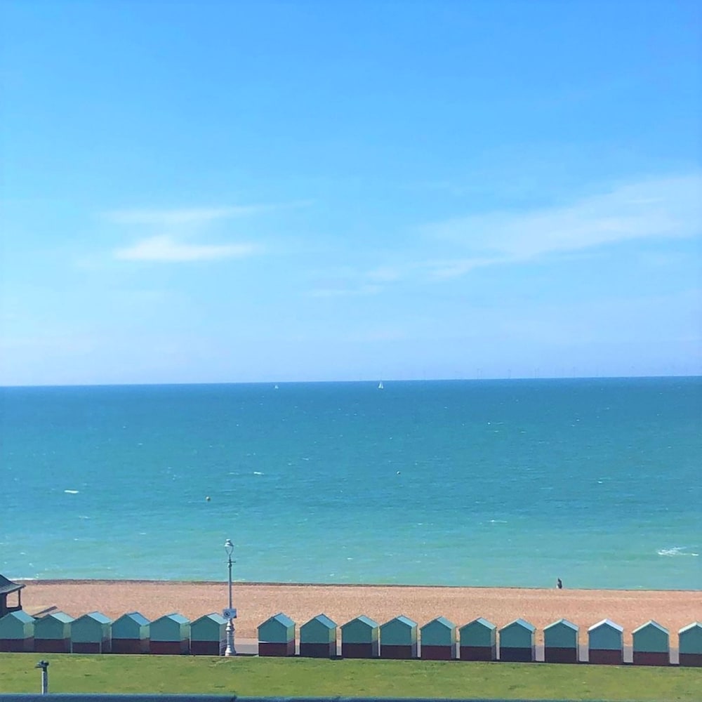 Standard Room, 1 Double Bed, Non Smoking, Sea View - Photo 9