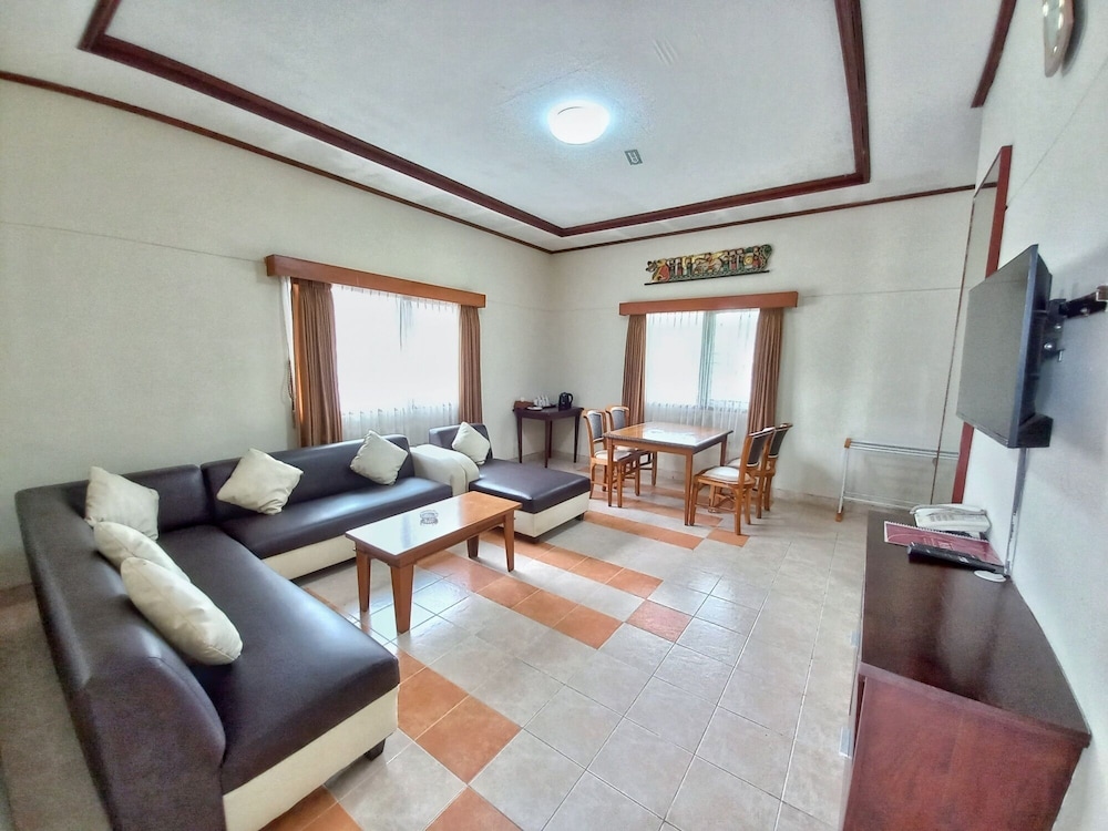 Executive Villa photo 2