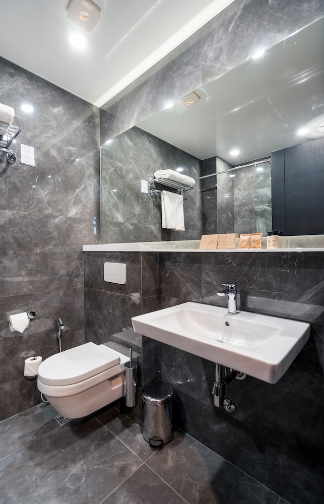 Superior Suite, 2 Bedrooms - Photo 13