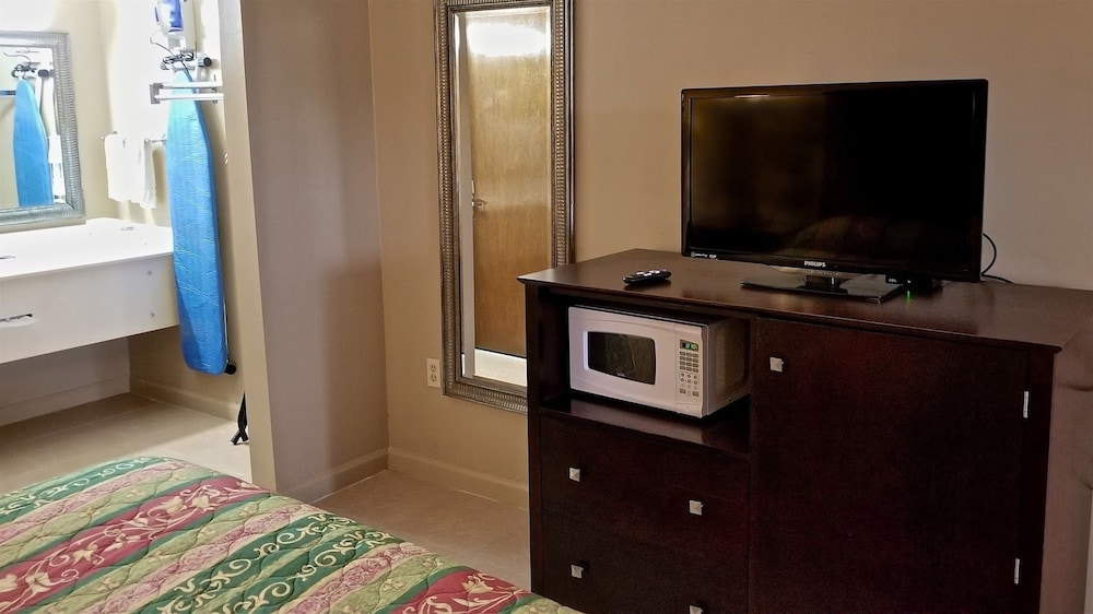 Standard Room, 1 King Bed, Smoking