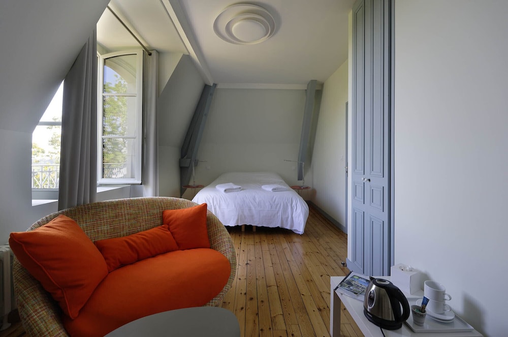 Family Suite, 2 Bedrooms, Garden View