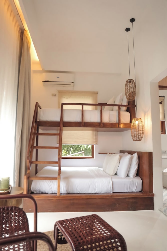 Deluxe Triple Room, Balcony
