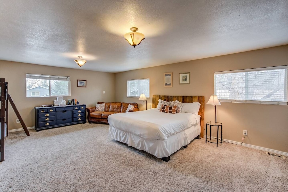 House (4 Bedrooms) photo 1
