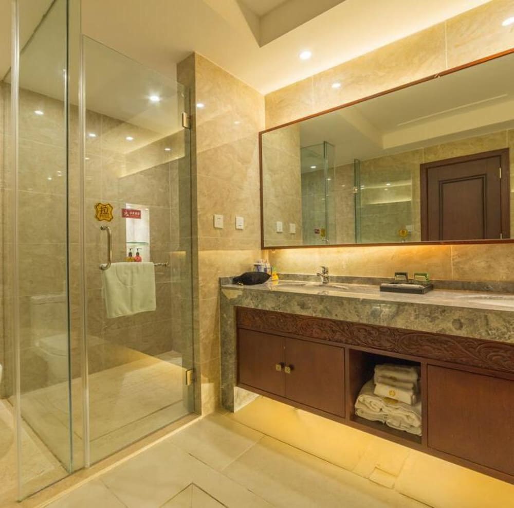 Deluxe Twin Room, Non Smoking photo 3