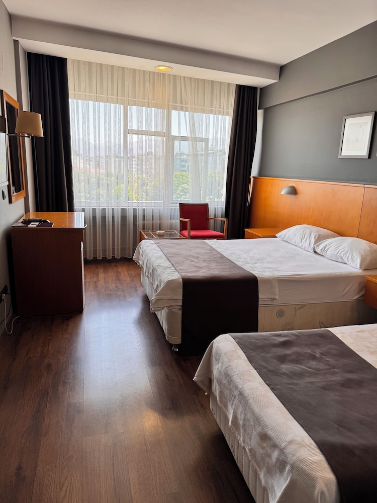 Standard Double Room - Photo 1