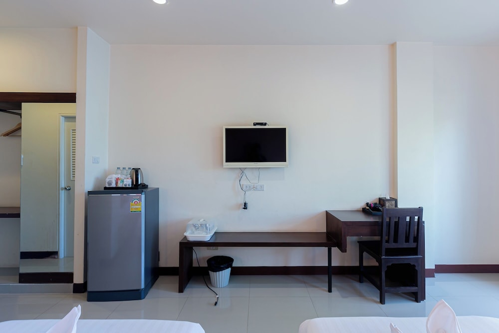 Deluxe Triple Room photo 2