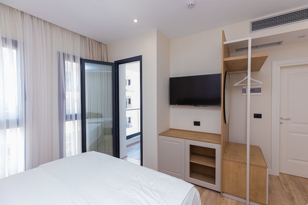 Triple Room, Partial Sea View photo 1