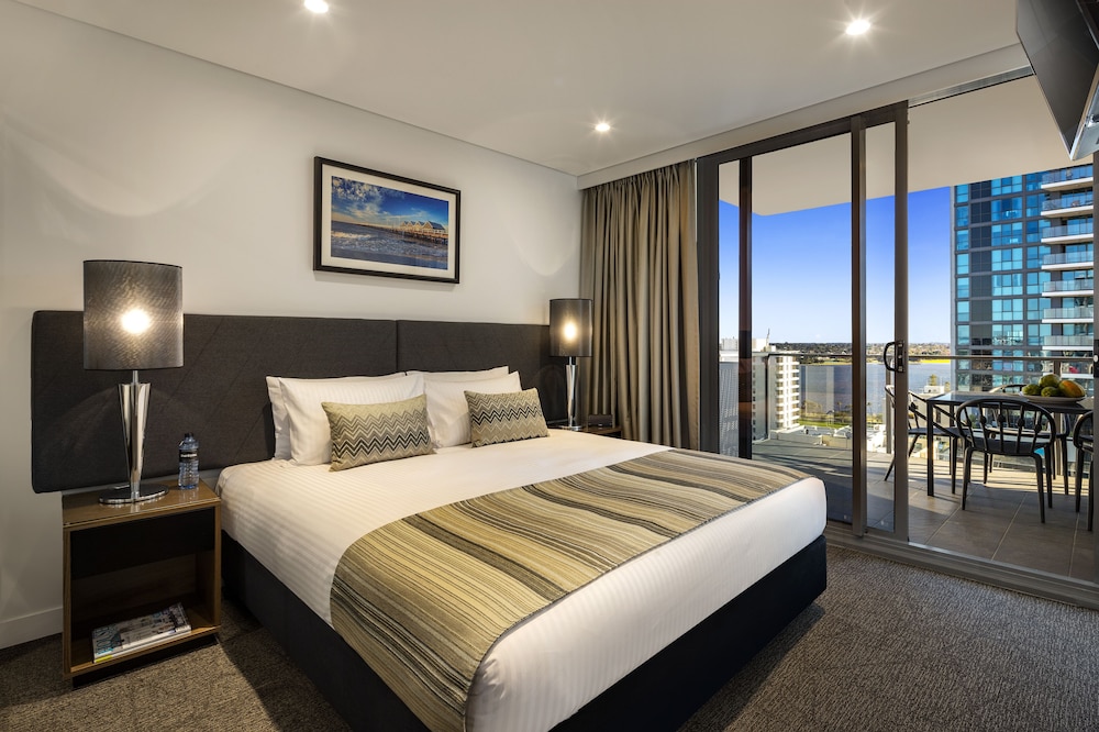 Two Bedroom Executive Apartment thumbnail 5