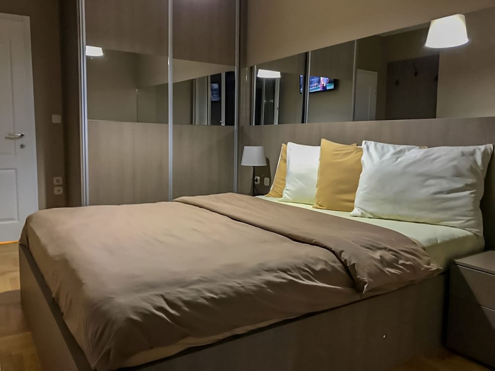 Luxury Apartment, Lake View photo 3