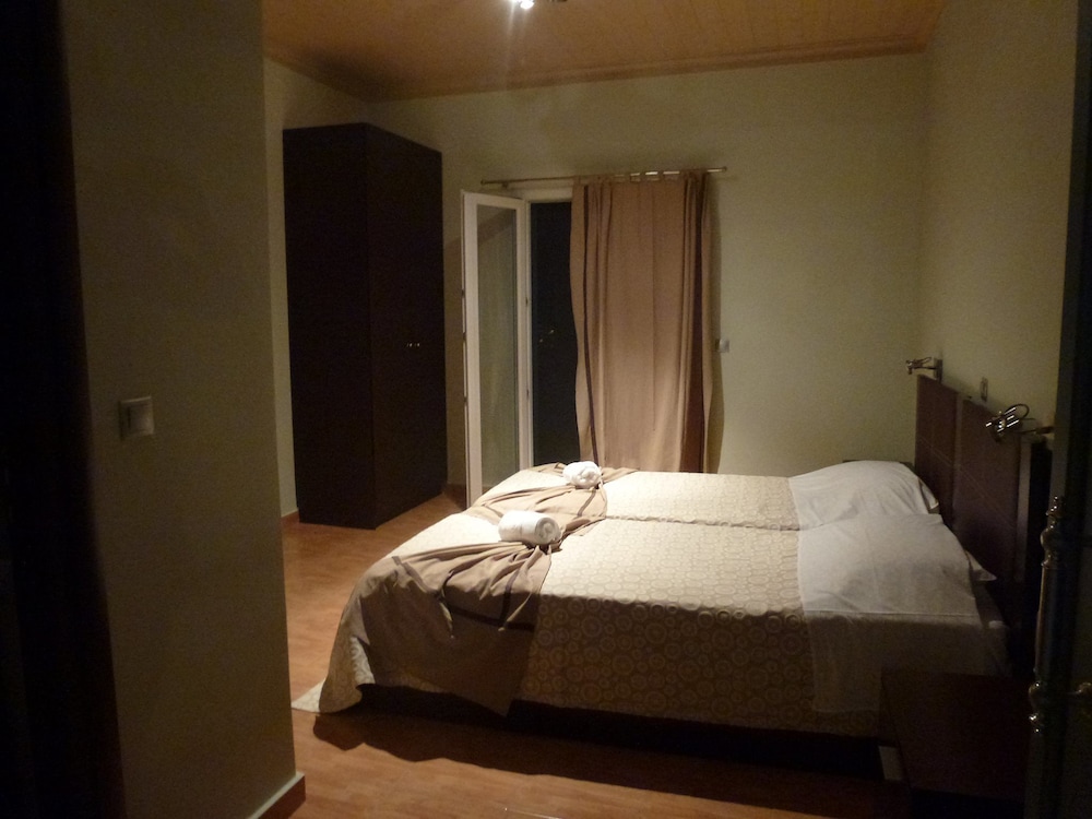 Classic Twin Room photo 1