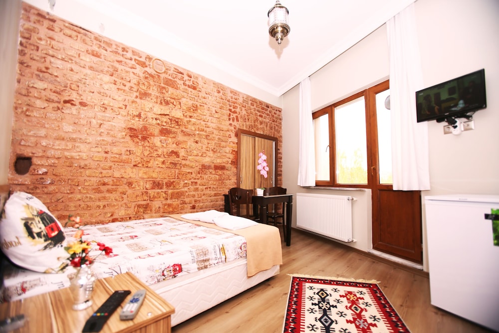 Deluxe Double Room photo 2