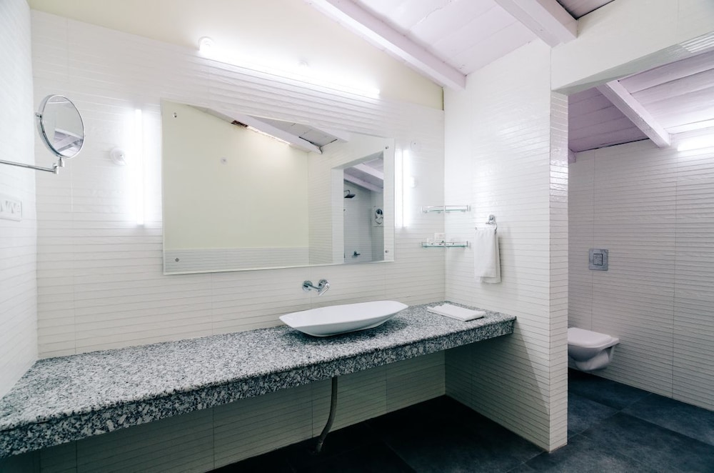 Deodar Suite - Photo 4