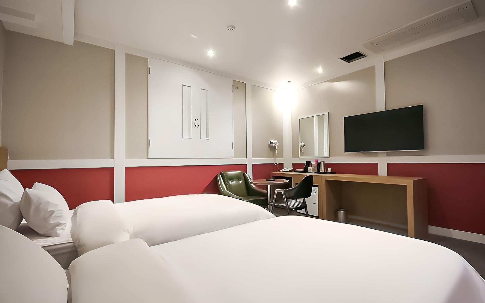 Room (Standard Twin (Netflix available Park) photo 3