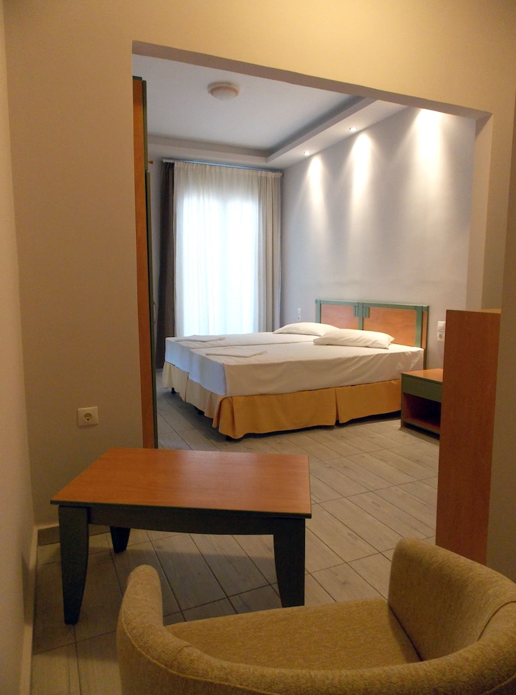 Triple Room, Sea View photo 2
