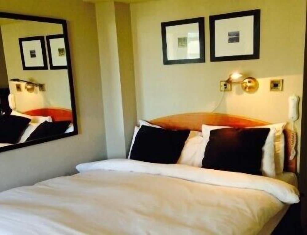 Classic Double Room photo 3