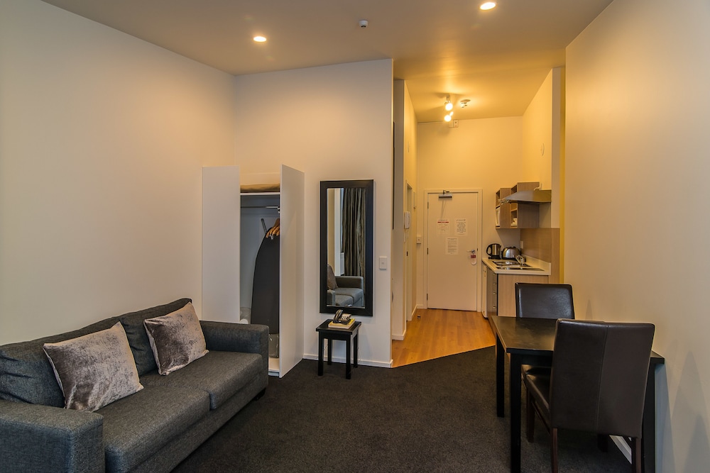1 Bedroom Twin Apartment - Photo 27