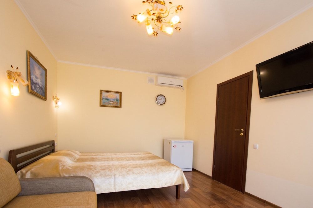 Luxury Triple Room, 1 Bedroom, Private Bathroom (Balcony) photo 2