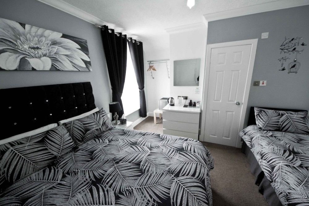 Superior Triple Room (Room 8) photo 3
