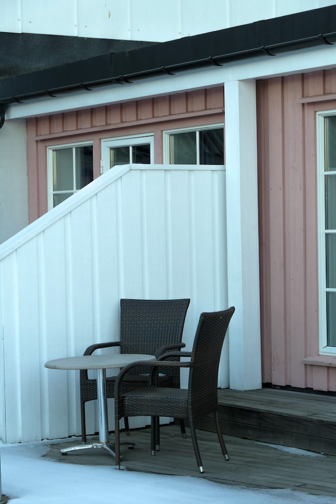 Superior Suite, 1 Bedroom, Non Smoking, Ocean View - Photo 3