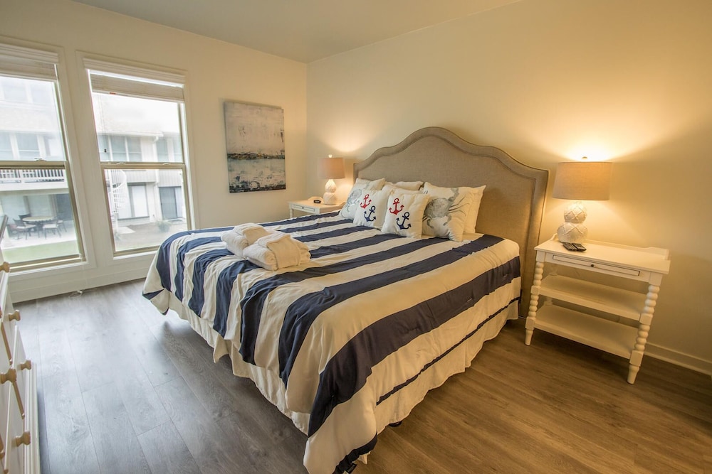 Condo, Multiple Beds, Kitchen, Ocean View photo 3