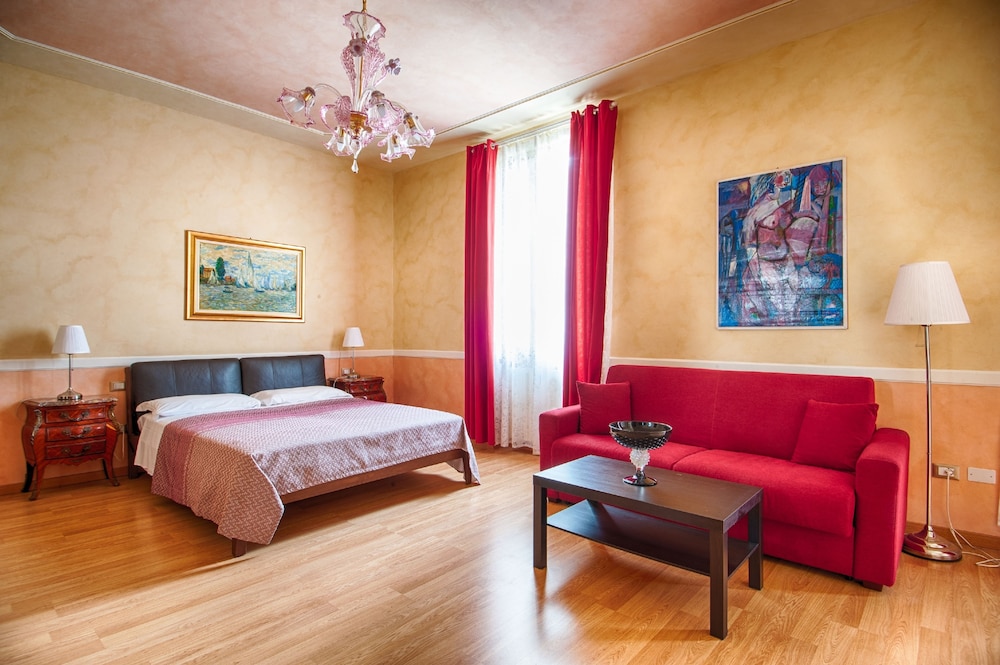 Deluxe Double Room, River View