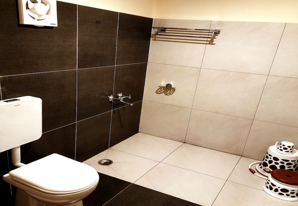 Deluxe Triple Room - Photo 2