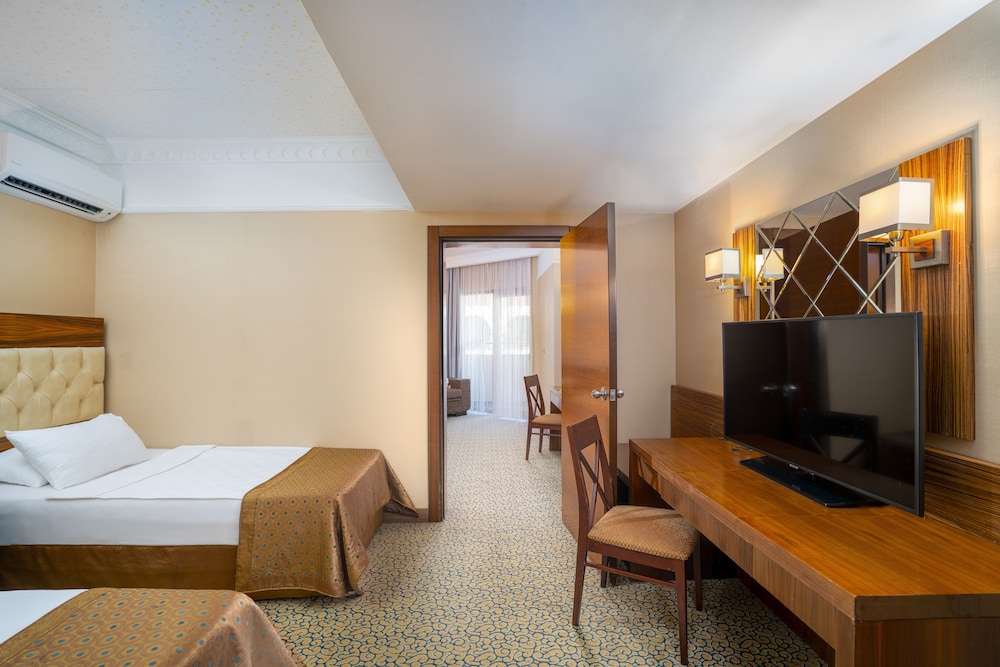Family Twin Room, 2 Bedrooms
