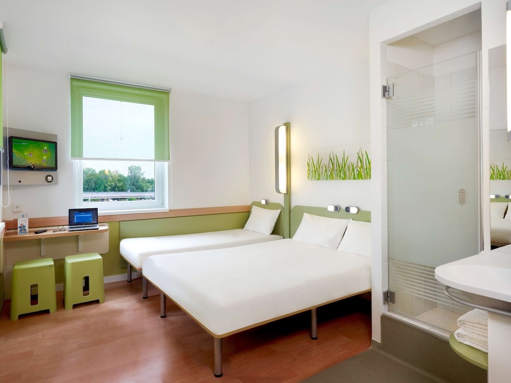Standard Double Room, 1 Twin Bed - Photo 1