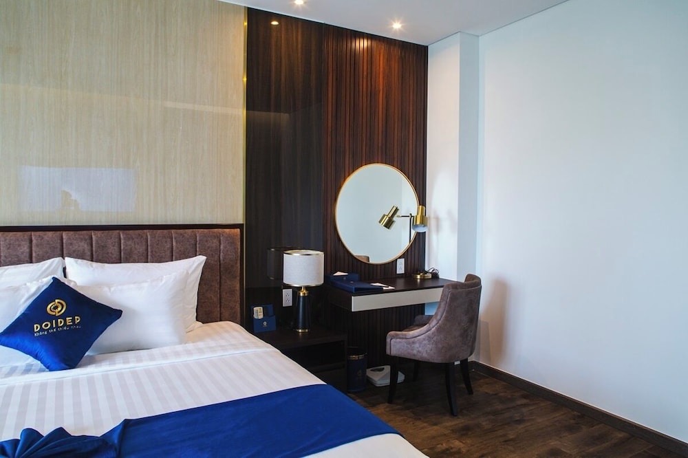 Royal Room photo 1