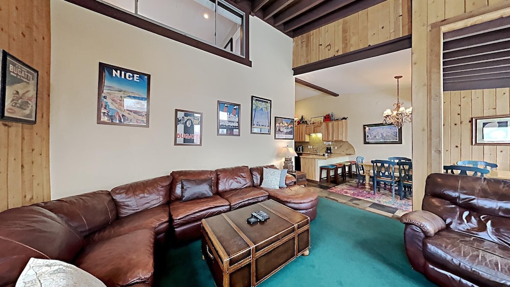 Condo, 4 Bedrooms