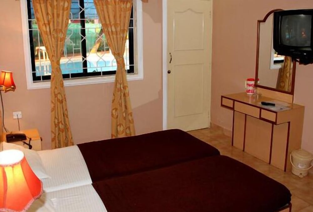 Standard Room (No Ac) photo 2