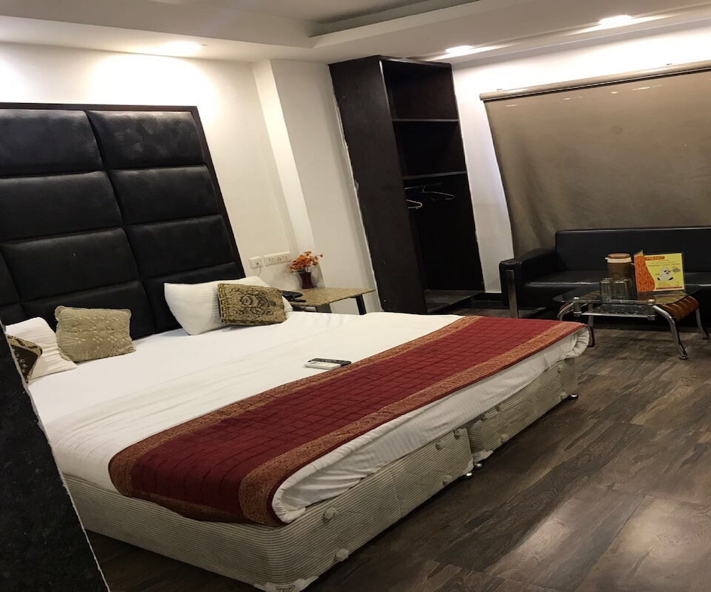 Deluxe Double Or Twin Room, 1 Double Bed, Non Smoking, City View