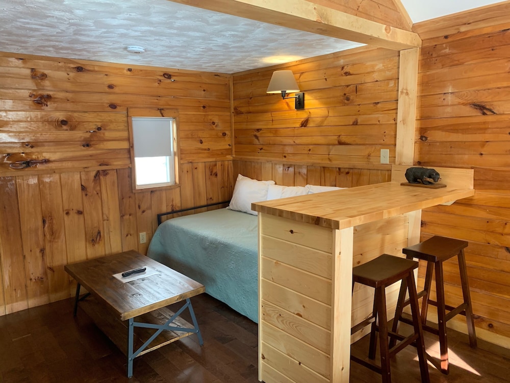 Cabin (BEARCC)