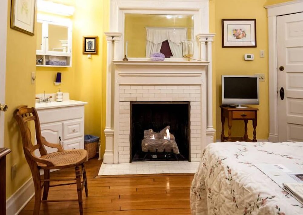 Room (Magnolia Room) photo 2