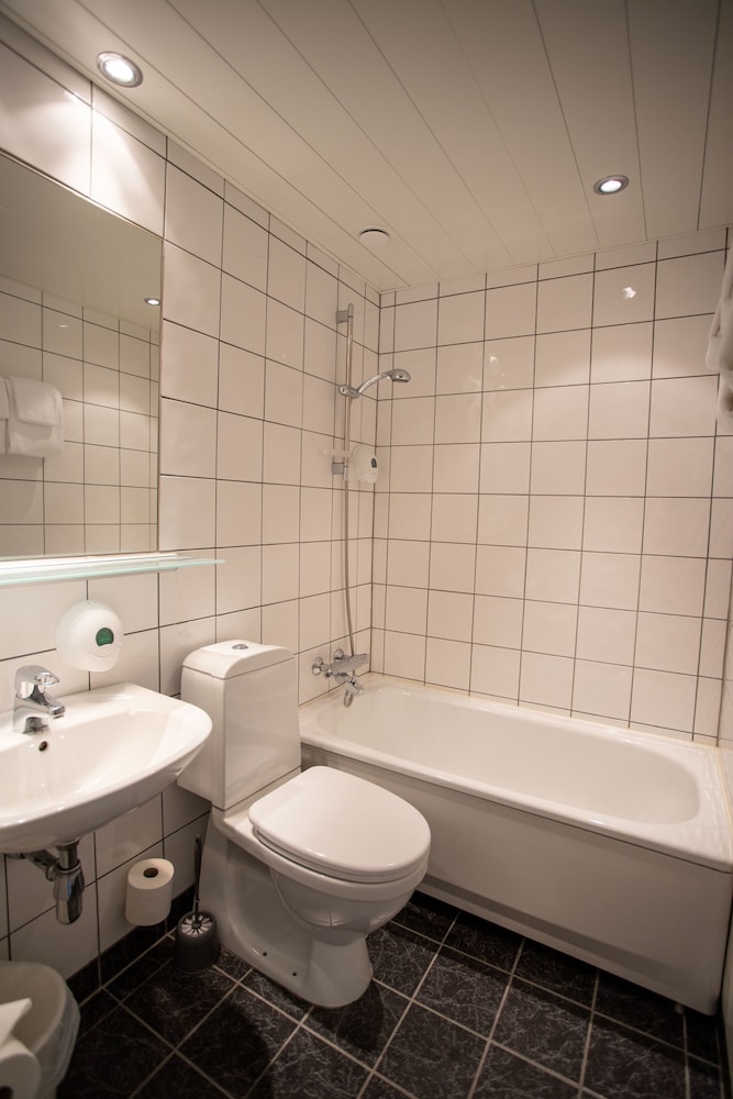 Standard Double Room - Photo 4