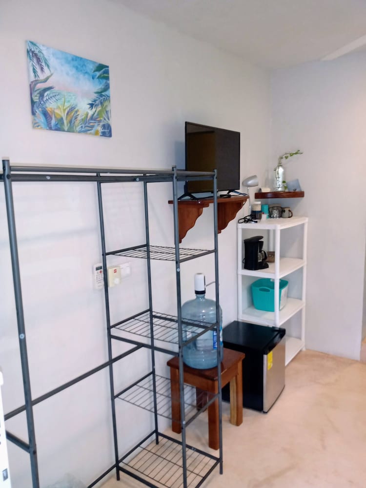 Single Room - Photo 2
