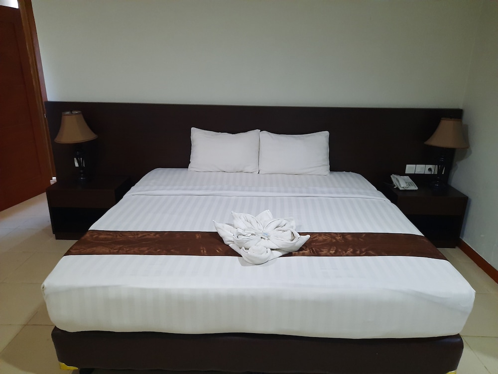 Deluxe Room - Photo 3