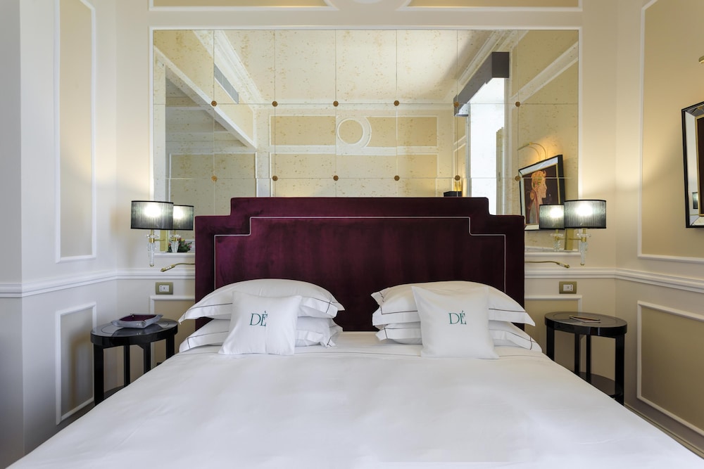Superior Room, 1 King Bed, Sea View - Photo 4