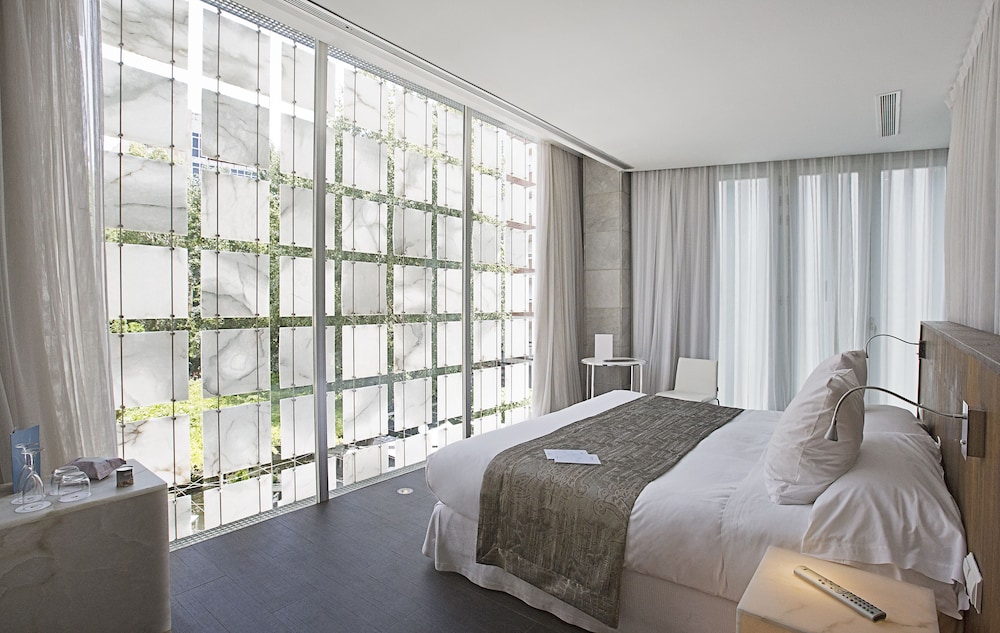 Double Room, 1 King Bed (Dreamer) - Photo 7
