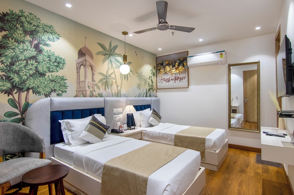 Standard Double or Twin Room, No Windows - Photo 1