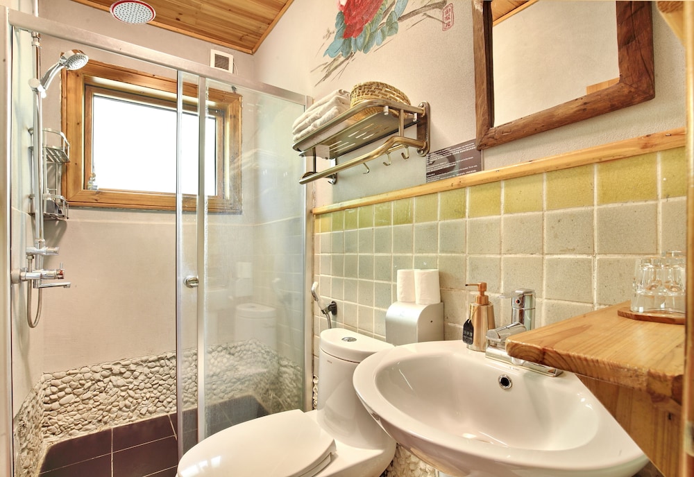 Standard Twin Room, Multiple Beds, Balcony, Mountainside photo 3