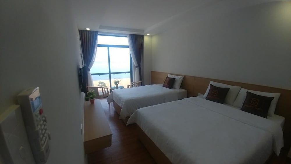 Deluxe Triple Room, Sea View - Photo 2