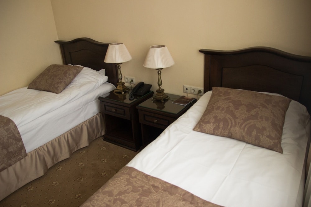Standard Twin Room, 2 Twin Beds, Non Smoking photo 2