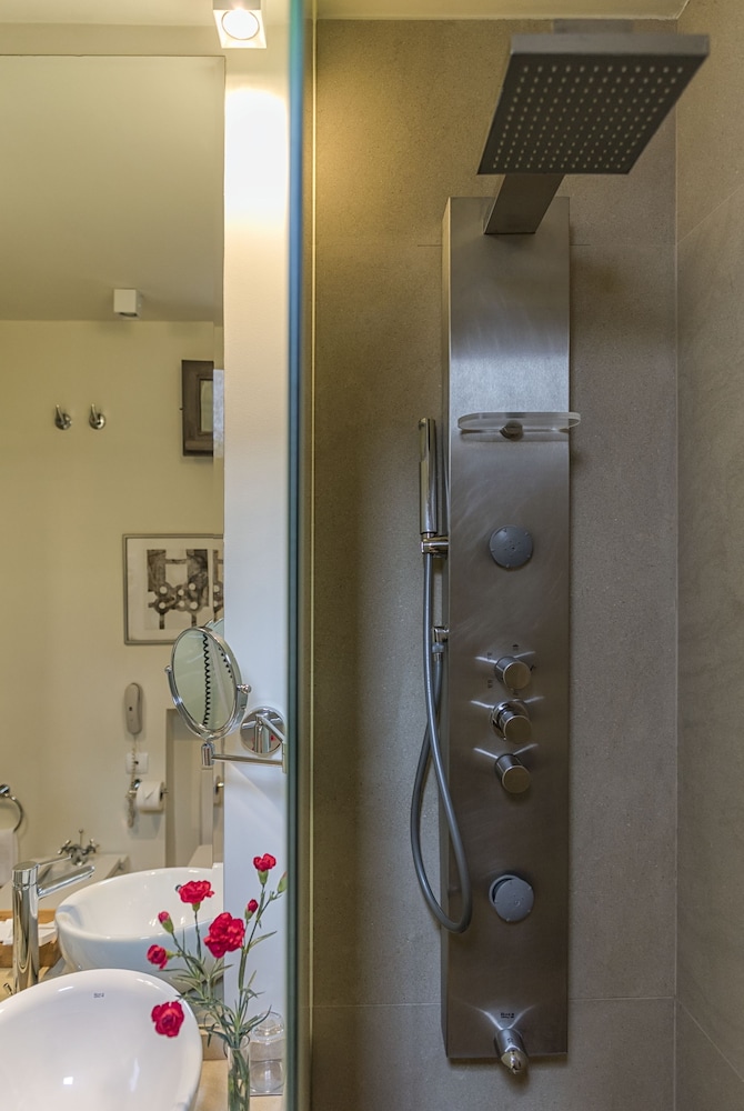 Superior Double Room - Photo 12