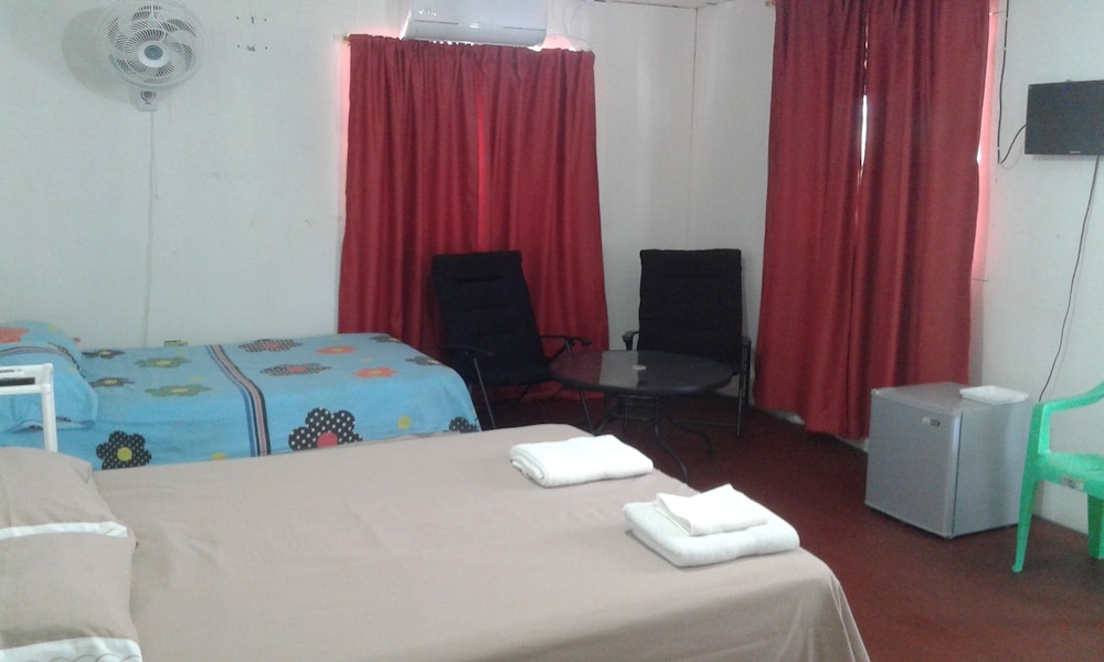 Family Room, Multiple Beds photo 1