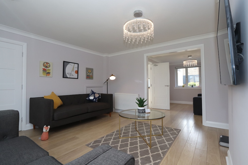 Premium House, 3 Bedrooms, Kitchen, Garden Area photo 1