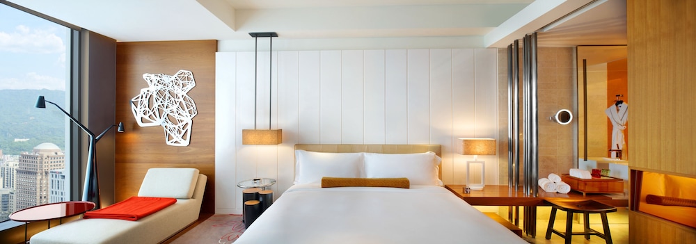 Wonderful Room, Room, 1 King Bed, City View - Photo 4