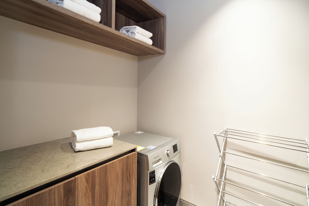 Premier Suite, 1 King Bed (Apartment) - Photo 10