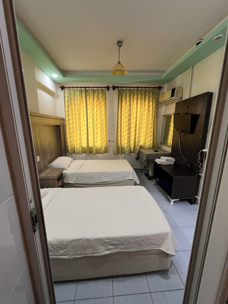 Basic Twin Room, 2 Twin Beds